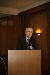 Prof. Dr. Jochen Schiller