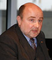 Dr. Wolfram Geier