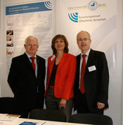 Stand Forschungsforum - Präsident Dr. h. c. Seiters, Beck, Prof.Dr.-Ing.Schiller