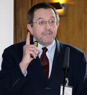 Prof. Dr. Vowe, Universität Düsseldorf
