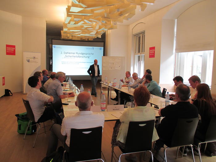 Impressionen vom II. Dahlemer Rundgespräch im Einstein-Zentrum