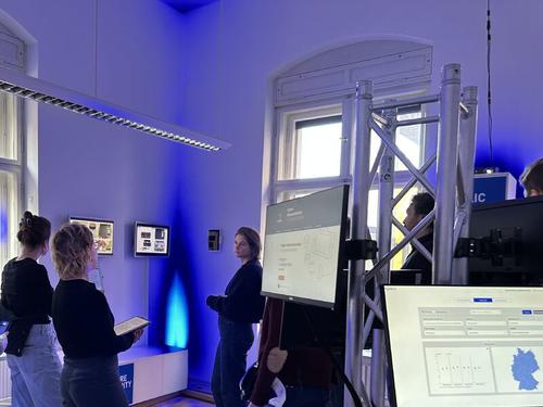 Besuch der Grünen-Bundestagsfraktion im Zukunftslabor Sicherheit