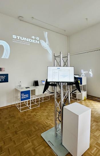 Ein Einblick in die Ausstellungsfläche mit Fokus auf das immersive Szenario „Blackout“