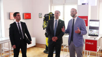 Australische Delegation zu Besuch im Zukunftslabor Sicherheit; Foto: Harr/ECDF