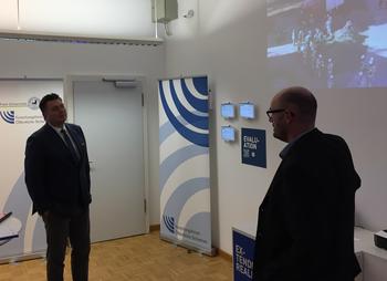 Berliner Innensenator im Zukunftslabor Sicherheit