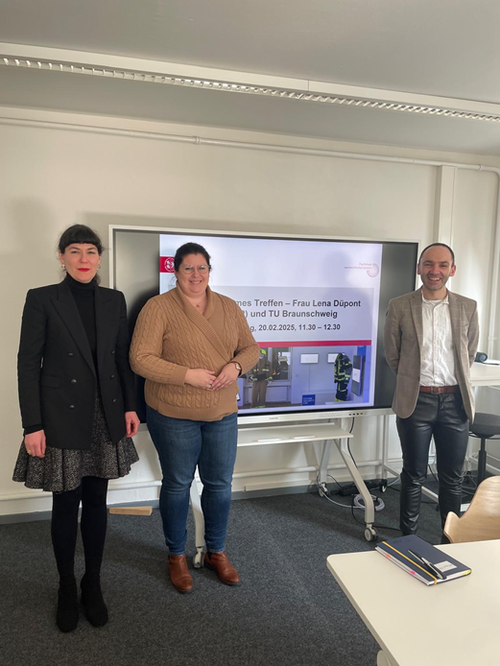 Austausch der Mitarbeitenden Dr. Naomi Shulman und Sebastian Sterl mit dem MdEP Lena Düpont